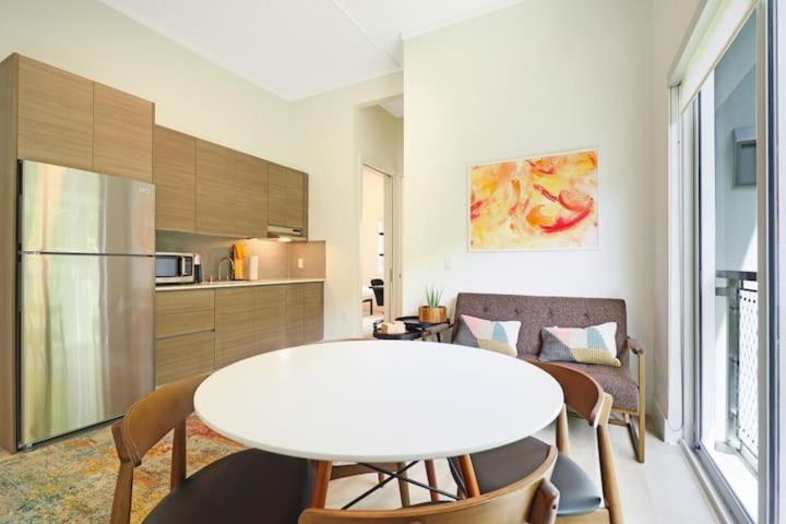 Aerie Apartments Майами Номер фото