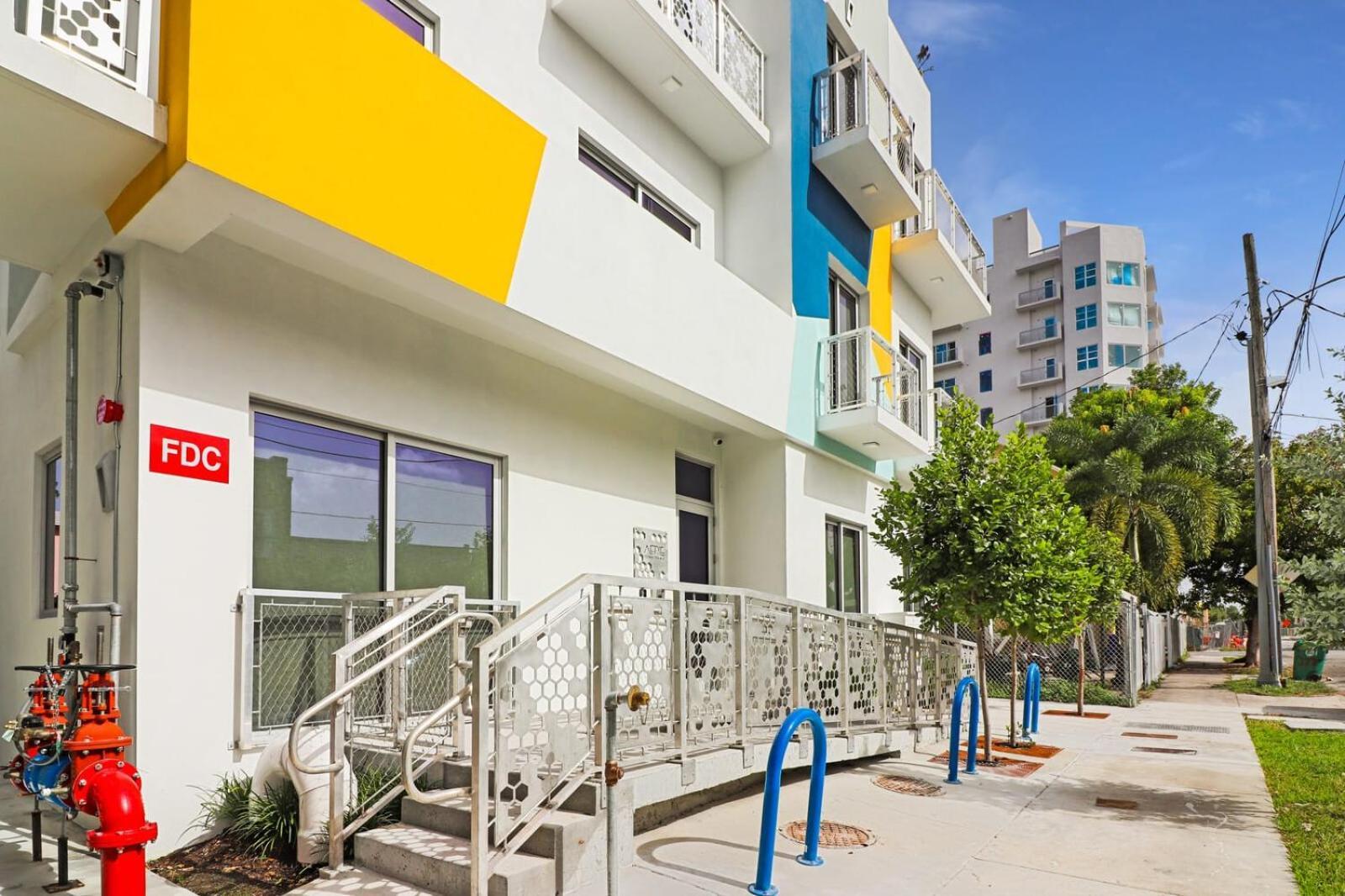 Aerie Apartments Майами Экстерьер фото