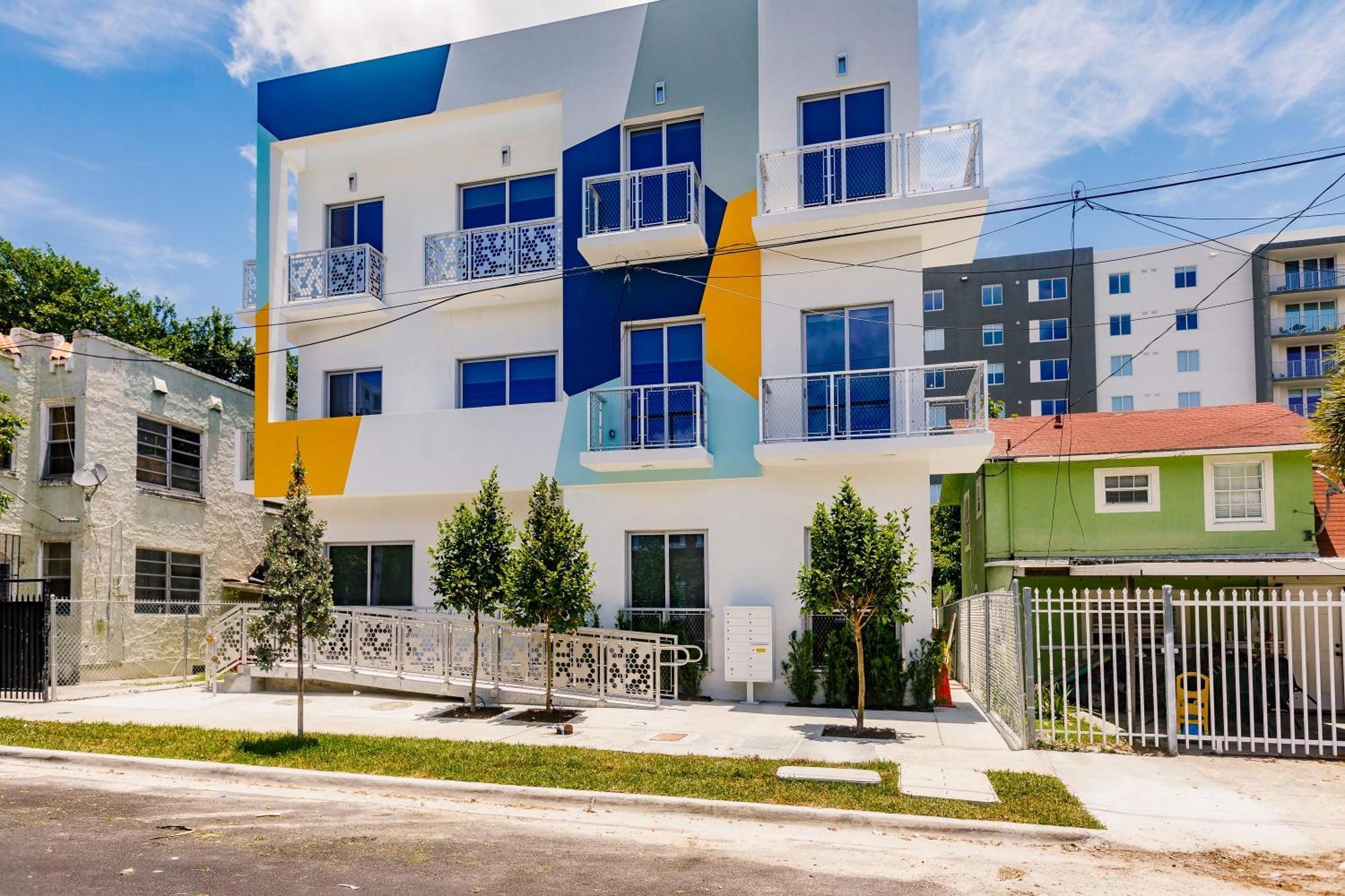 Aerie Apartments Майами Экстерьер фото